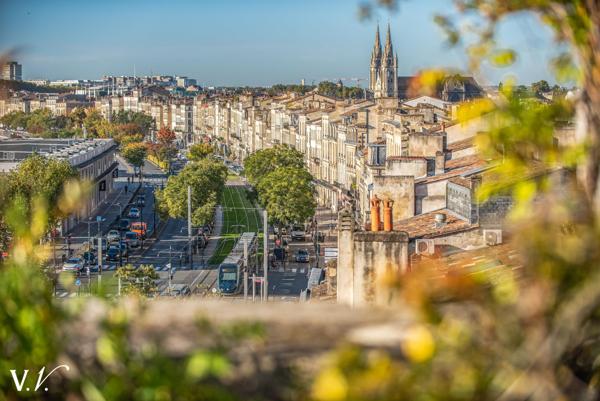 CHARTRONS - DUPLEX AVEC VUE PANORAMIQUE