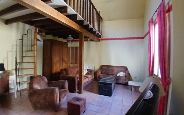 Maison à vendre    3 pièces • 106 m2 Bourges