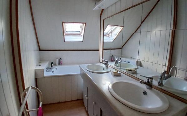 Maison à vendre    3 pièces • 106 m2 Bourges