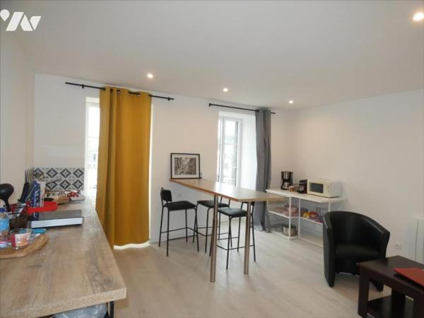 PLEYBEN- Maison avec local professionnel