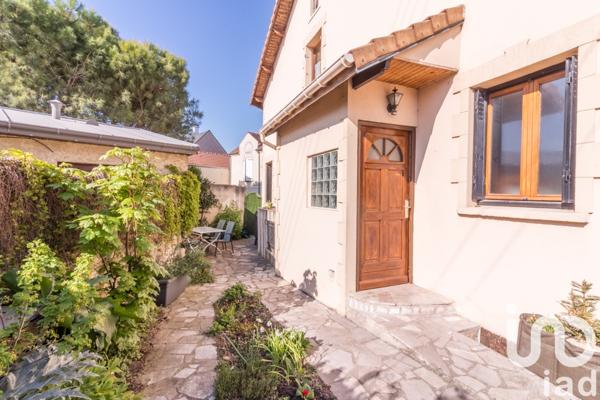 Maison à vendre 5 pièces 79 m² Carrières-sur-Seine