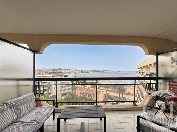 Appartement T2 à vendre  2 pièces - 38 m 2   FREJUS  - 83
