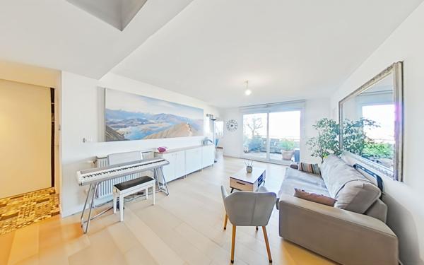 Appartement à louer    4 pièces •  Valence