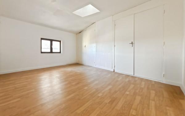 Maison à vendre    5 pièces • 135 m2 Maraussan