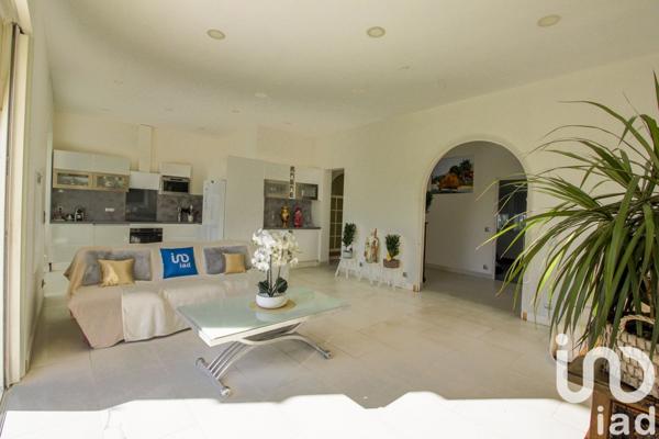 Maison à vendre 7 pièces 245 m² Cagnes-sur-Mer