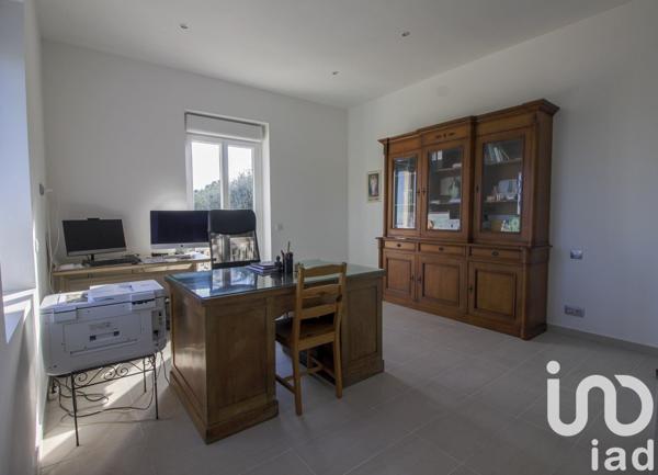 Maison à vendre 7 pièces 245 m² Cagnes-sur-Mer