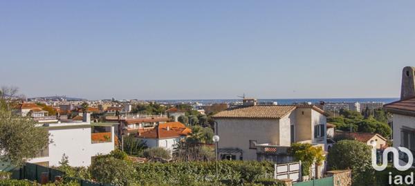 Maison à vendre 7 pièces 245 m² Cagnes-sur-Mer