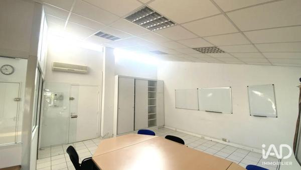 Bureaux à vendre 57 m² Nîmes-Saint-Césaire