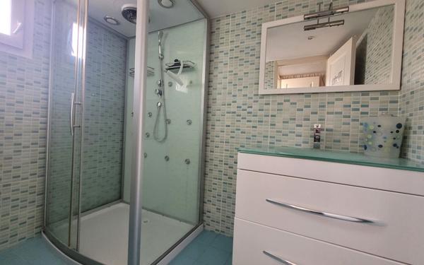 Maison à vendre    5 pièces •  Beaurepaire