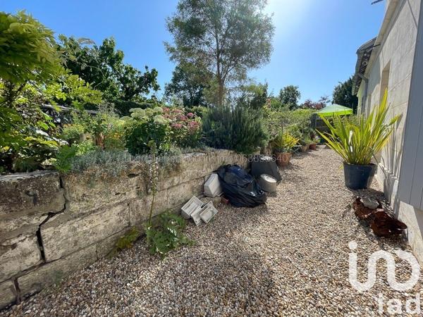 Maison à vendre 11 pièces 280 m² Saint-Genis-de-Saintonge