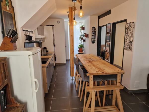 T2 de caractère à Saint Esprit avec atelier & véranda – L'esprit "Petite Maison"