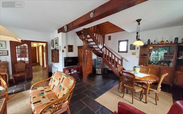 Maison de ville à vendre à Carhaix-Plouguer dans le Finistère (29270), ref : 29066-1085015