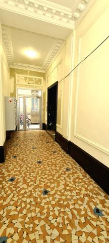 Paris (75019) Grand 2 pièces au rdc, possibilité profession libérale