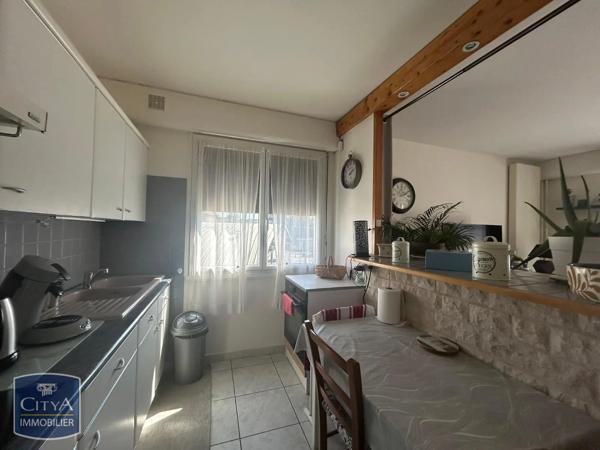 Appartement à louer 3 pièces 65.53m² Brive-la-Gaillarde (19100)