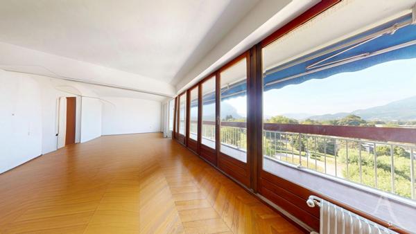Appartement Saint Egreve 6 pièces 141 m2 Barnave