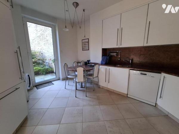 Cherbourg en cotentin CHERBOURG CENTRE Proche des commodités maison de ville avec garage