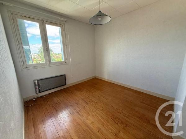 Appartement à vendre  3 pièces - 56,35 m 2   AUREILHAN  - 65