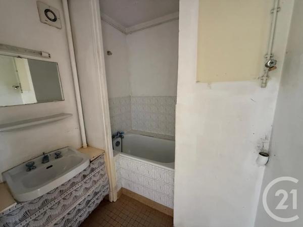 Appartement à vendre  3 pièces - 56,35 m 2   AUREILHAN  - 65