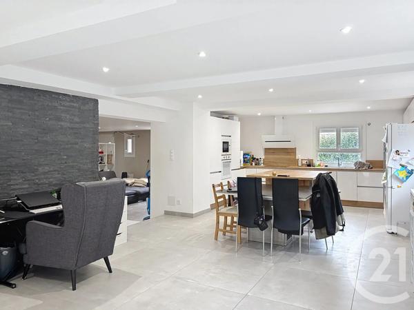 Maison à vendre  8 pièces - 215 m 2   VILLENEUVE LES MAGUELONE  - 34