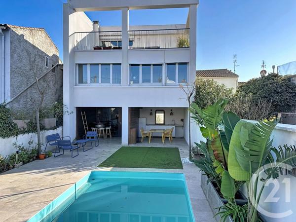 Maison à vendre  8 pièces - 215 m 2   VILLENEUVE LES MAGUELONE  - 34