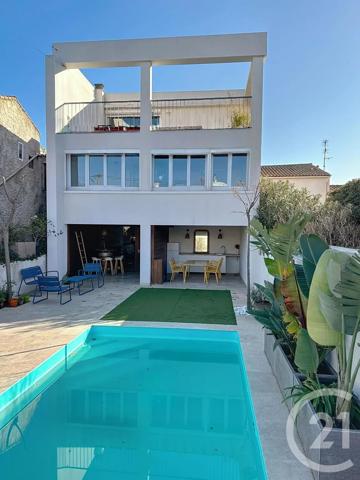 Maison à vendre  8 pièces - 215 m 2   VILLENEUVE LES MAGUELONE  - 34