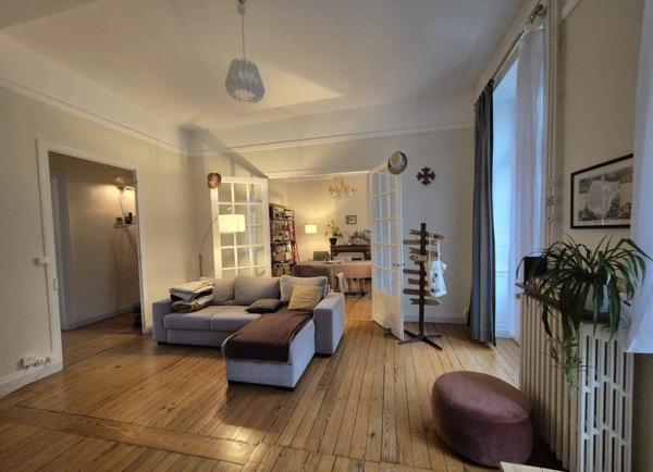 APPARTEMENT LAVAL T3- T4 avec jardin