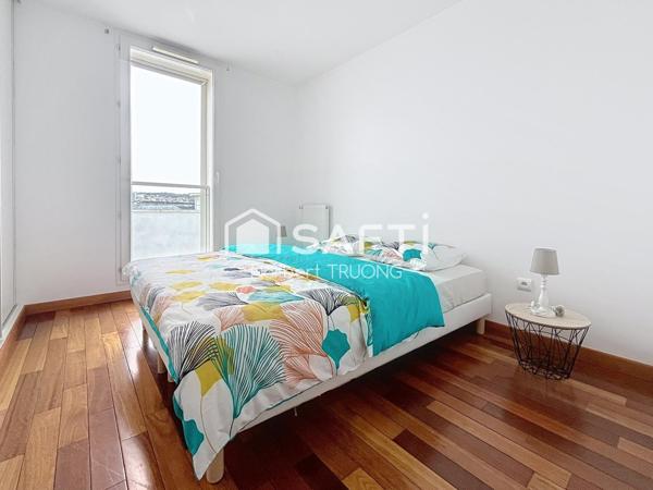 BORDS DE SEINE - DERNIER ÉTAGE - DUPLEX - TERRASSE