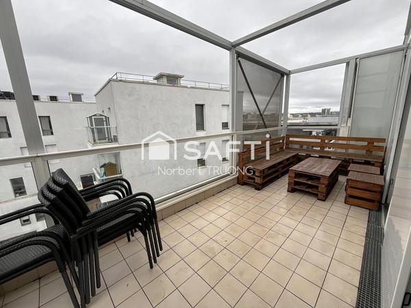 BORDS DE SEINE - DERNIER ÉTAGE - DUPLEX - TERRASSE