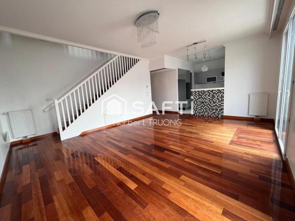 BORDS DE SEINE - DERNIER ÉTAGE - DUPLEX - TERRASSE