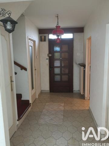 Maison à vendre 5 pièces 101 m² Saint-Fargeau-Ponthierry