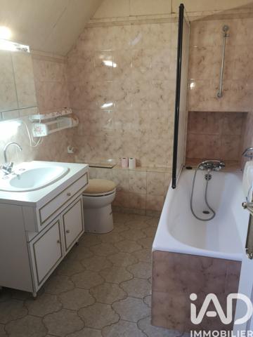 Maison à vendre 5 pièces 101 m² Saint-Fargeau-Ponthierry