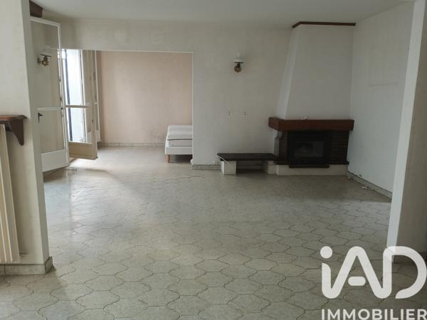 Maison à vendre 5 pièces 101 m² Saint-Fargeau-Ponthierry