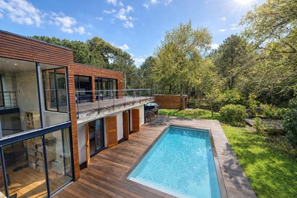 Mérignac centre Maison style californien – 240 m² – Piscine – Forêt