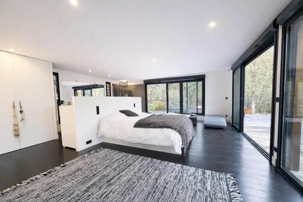 Mérignac centre Maison style californien – 240 m² – Piscine – Forêt