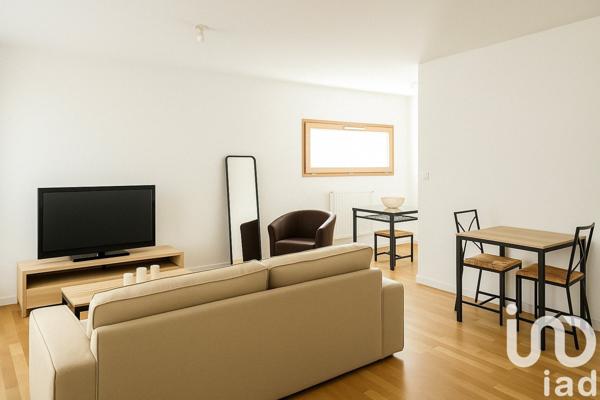 Studio 1 pièce de 38 m² à Tours (37200)