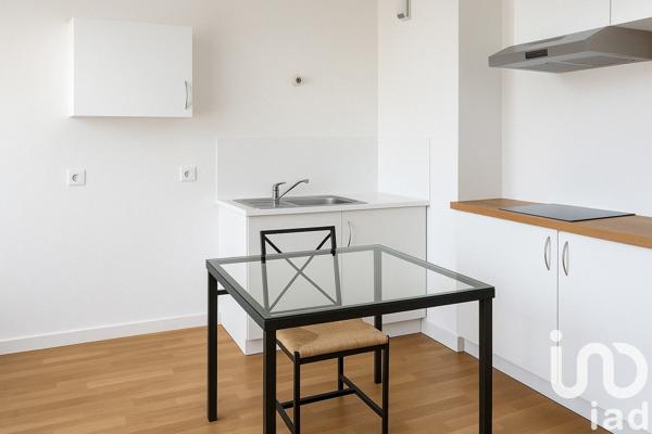 Studio 1 pièce de 38 m² à Tours (37200)