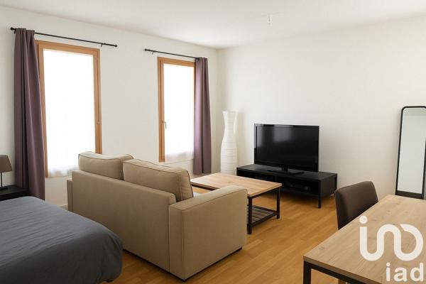 Studio 1 pièce de 38 m² à Tours (37200)