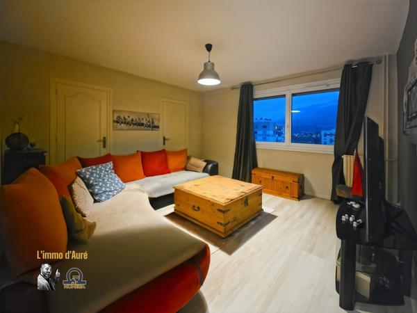 Villars (42390) Opportunité Appartement T3 lumineux avec vue dégagée Spécial investisseur