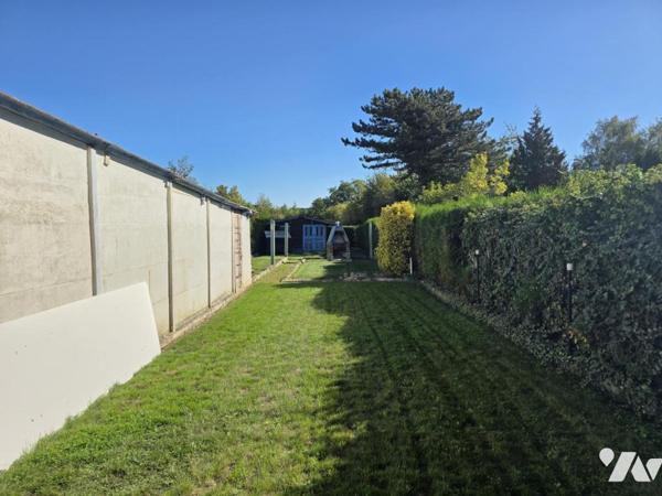 PLAIN PIED type longère  - 2 chambres + bureau - jardin - garage