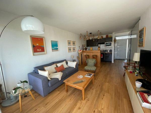 ARCACHON - AIGUILLON. Appartement rénové. 3 pièces. 48 m²