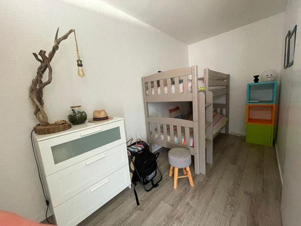 ARCACHON - AIGUILLON. Appartement rénové. 3 pièces. 48 m²