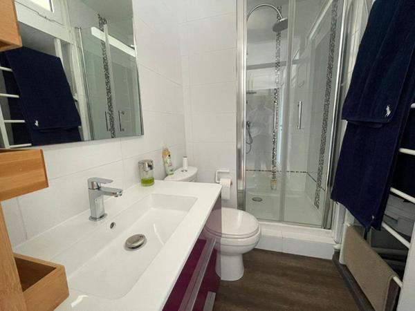 ARCACHON - AIGUILLON. Appartement rénové. 3 pièces. 48 m²