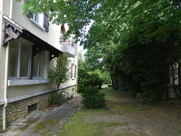 Maison Thenon 4 pièce(s) 131 m2