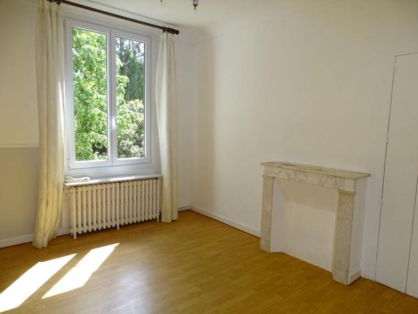 Maison Thenon 4 pièce(s) 131 m2