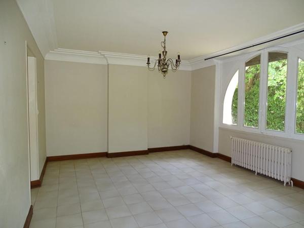 Maison Thenon 4 pièce(s) 131 m2