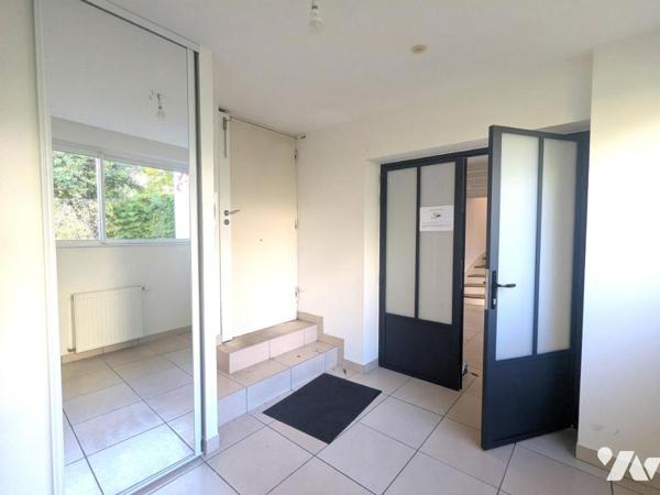 NANTES SAINT-DONATIEN - MAISON FAMILIALE DE CARACTERE 10 PIECES - 6 CHAMBRES AVEC JARDIN ET PARKINGS