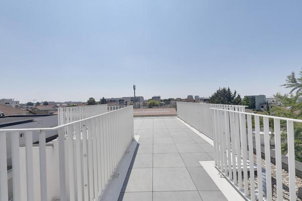 Appartement Romainville 4 pièce(s) 92 m2 avec terrasse