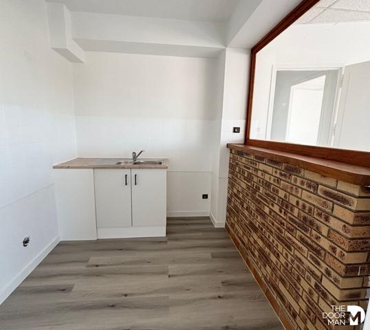 Bureau - À louer - 87 m² - COIGNIERES | The Door Man