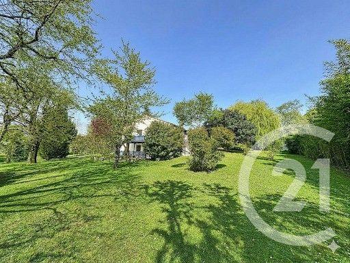 Maison à vendre  5 pièces - 127 m2 ST MICHEL - 16