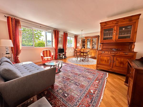 Sèvres - CENTRE-VILLE - Appartement de 3-4 pièces sur la verdure €420 000 ** - Référence 569-C